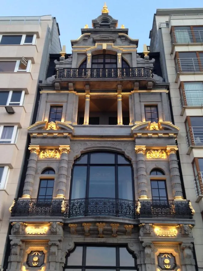 Chic Arty & Cosy 300M From Beach Apartment Ostend