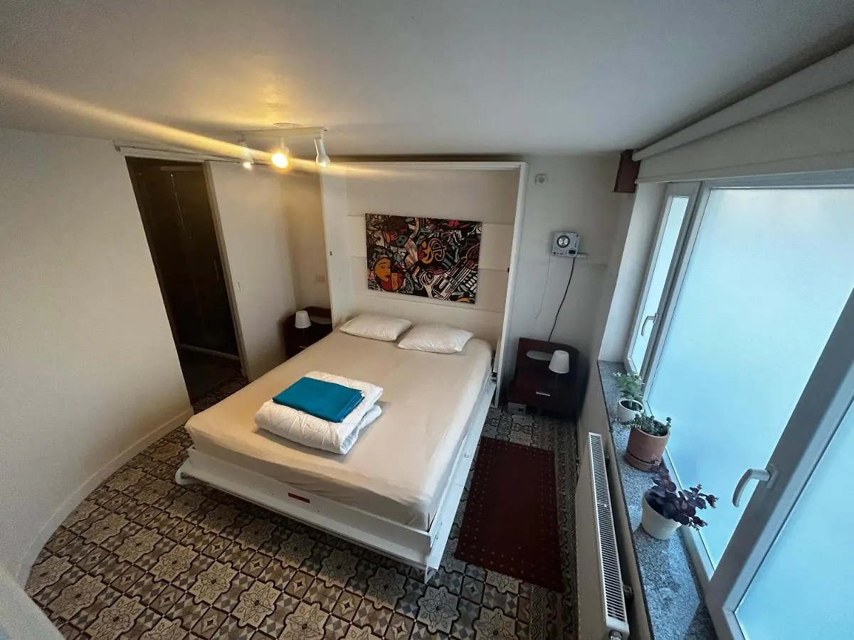Chic Arty & Cosy 300M From Beach Apartment Ostend