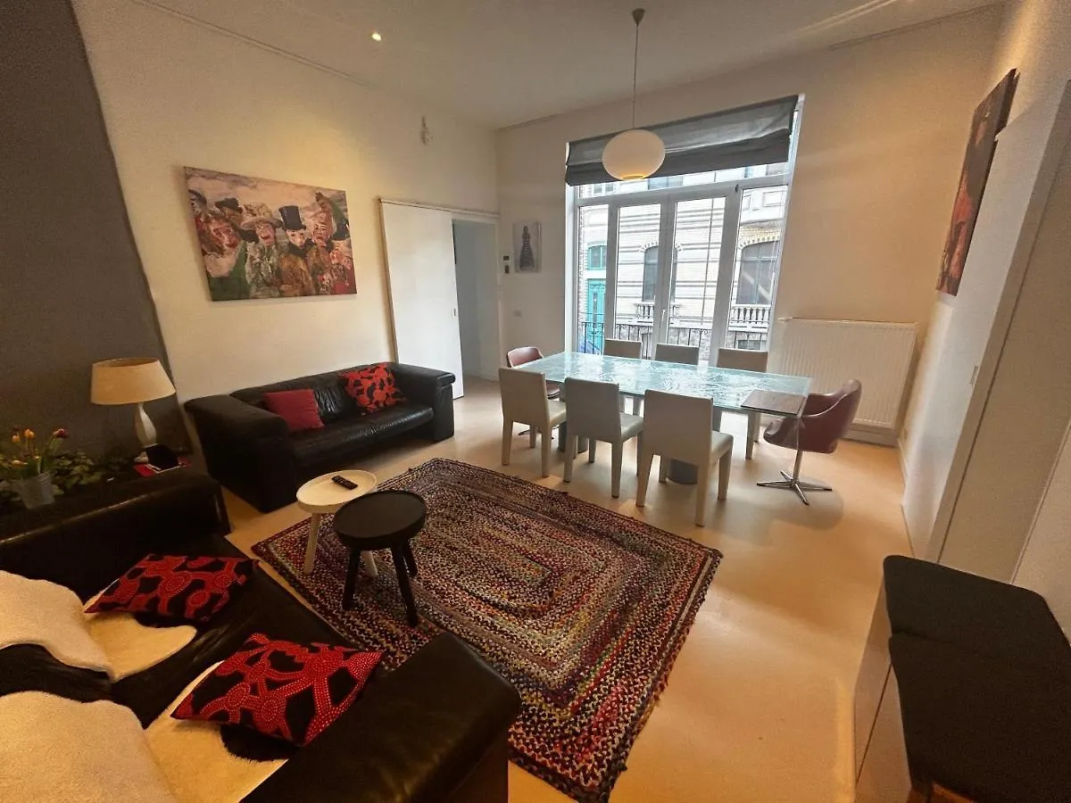 Chic Arty & Cosy 300M From Beach Apartment Ostend